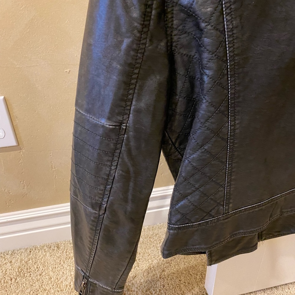 Jacket - Picture 4 of 5
